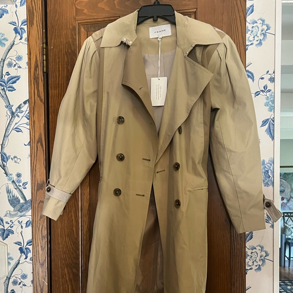 Frame Tonal Trenchcoat in size XS - NWT